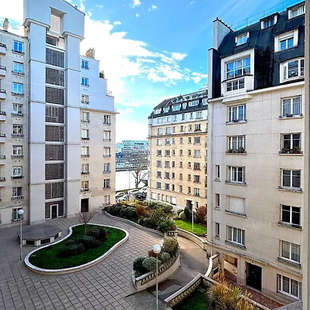Apartment Bleriot *